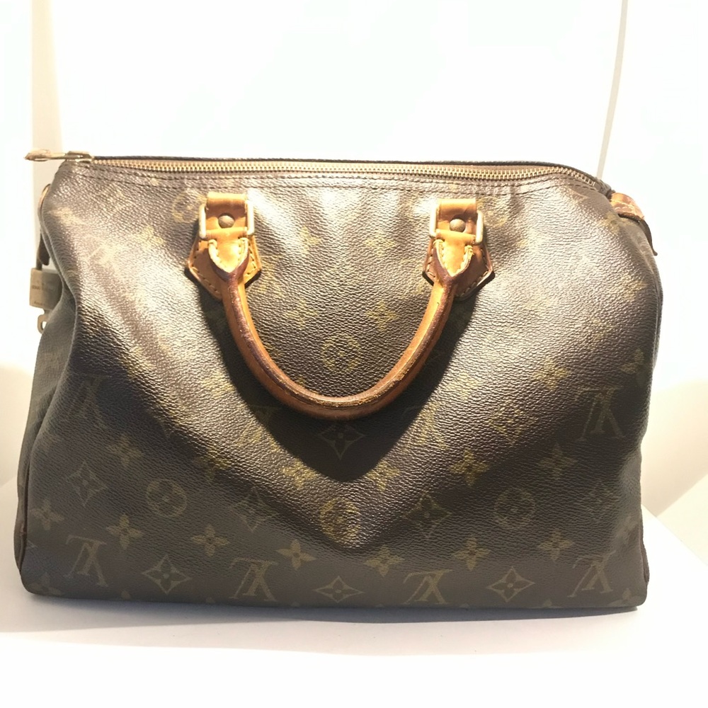 Authentic Louis Vuitton speedy 30
